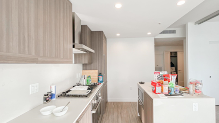 2007 2351 Beta Avenue, Burnaby, BC