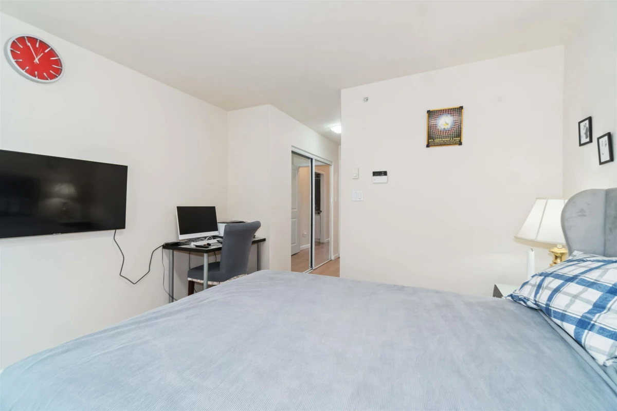 Hallway Photo of 8 935 Ewen Avenue, New Westminster, BC