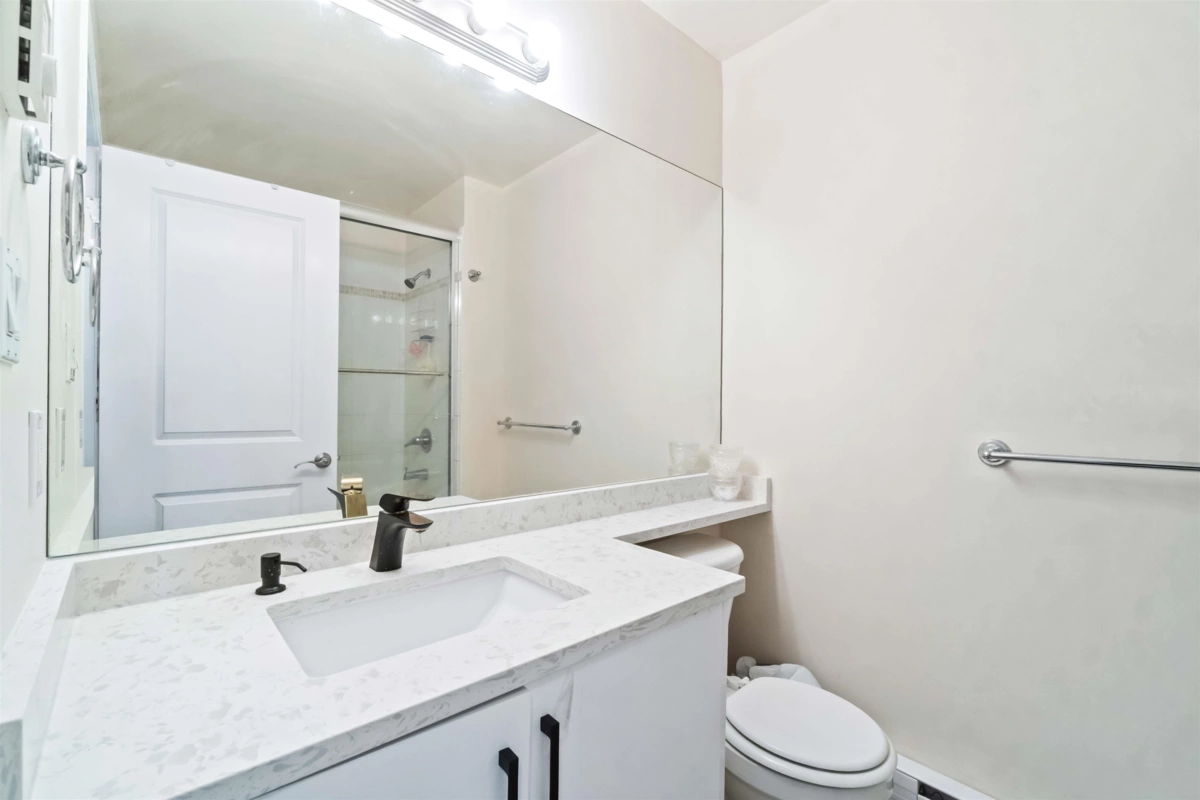Laundry Room Photo of 8 935 Ewen Avenue, New Westminster, BC