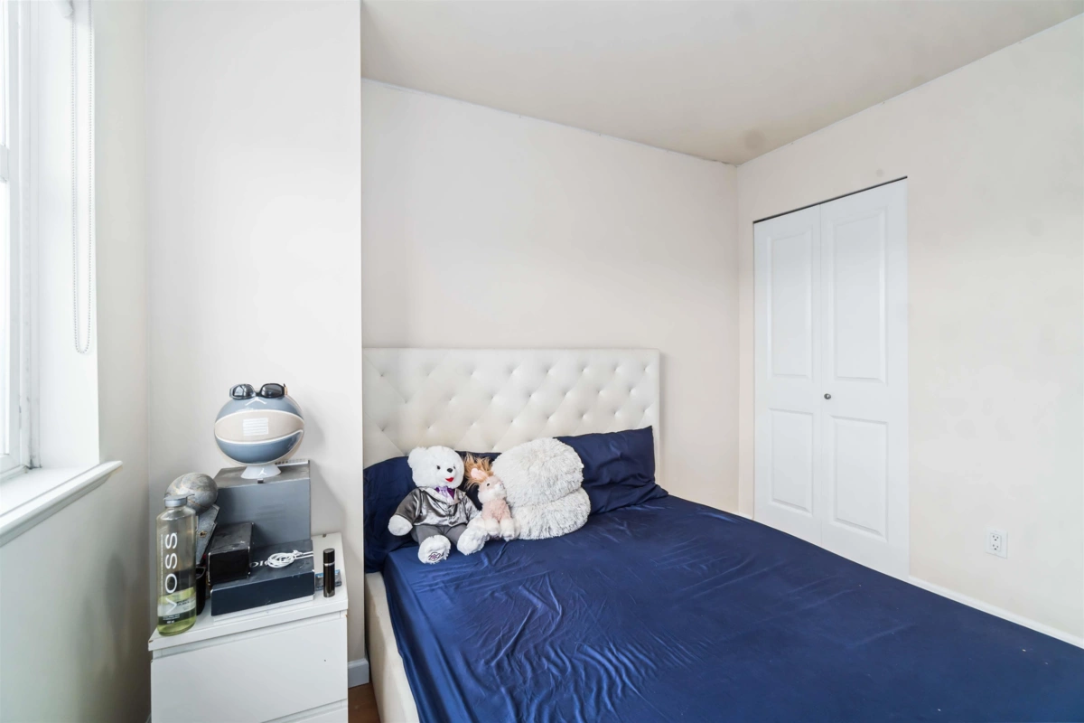 Office / Den Photo of 8 935 Ewen Avenue, New Westminster, BC