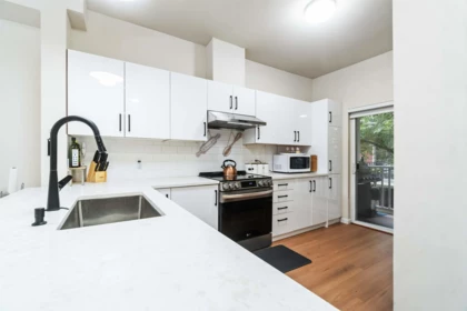 Guest Bathroom Photo of 8 935 Ewen Avenue, New Westminster, BC