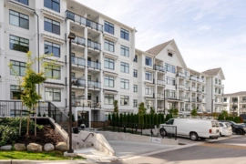 207 3317 148 Street, Surrey, BC