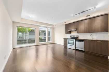 Kitchen Island Photo of 282 4133 Stolberg Street, Richmond, BC