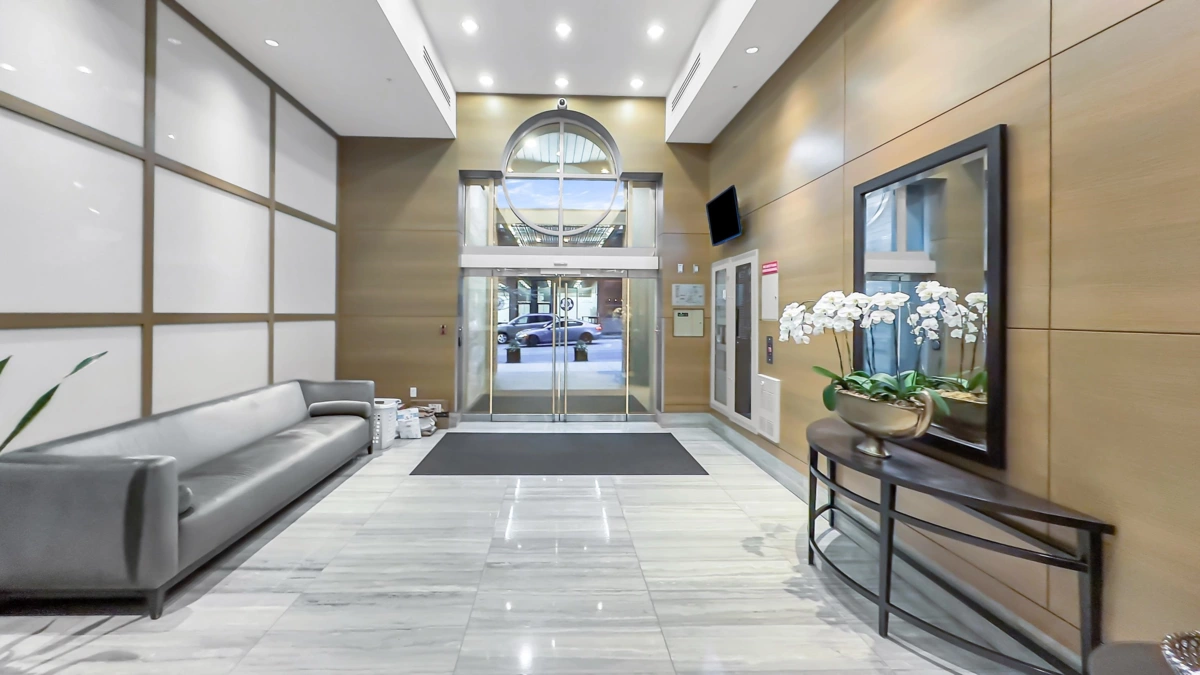 Basement Recreation Room Photo of 1203 15152 Russell Avenue, White Rock, BC