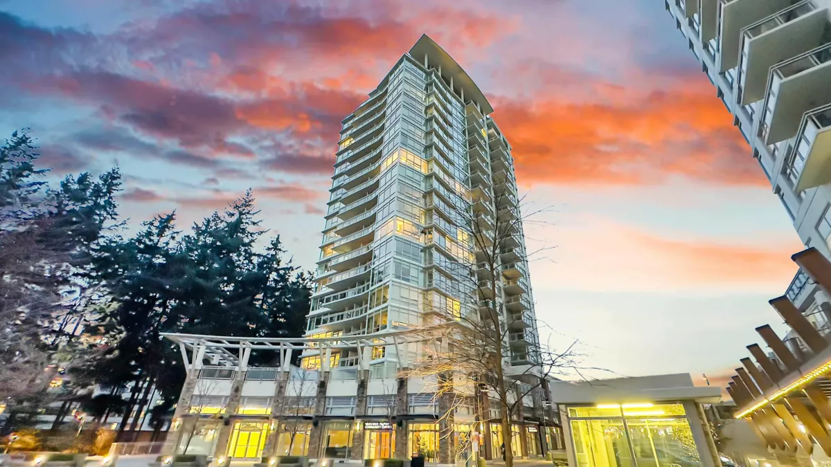 Hallway Photo of 1203 15152 Russell Avenue, White Rock, BC