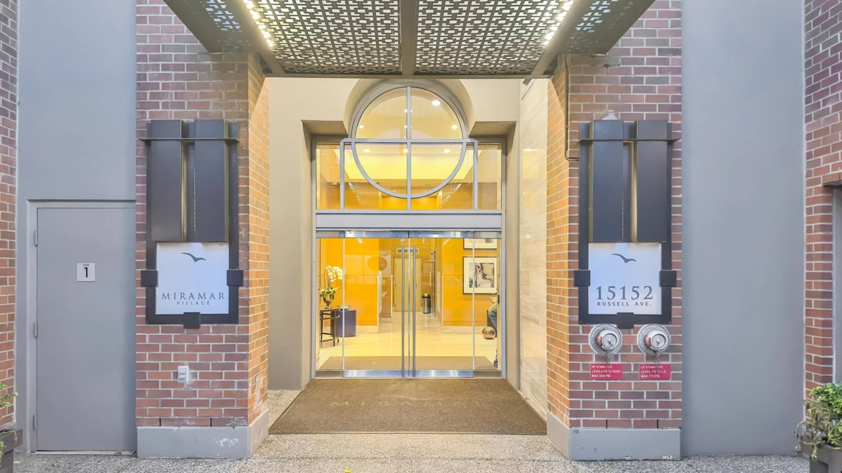 Office / Den Photo of 1203 15152 Russell Avenue, White Rock, BC