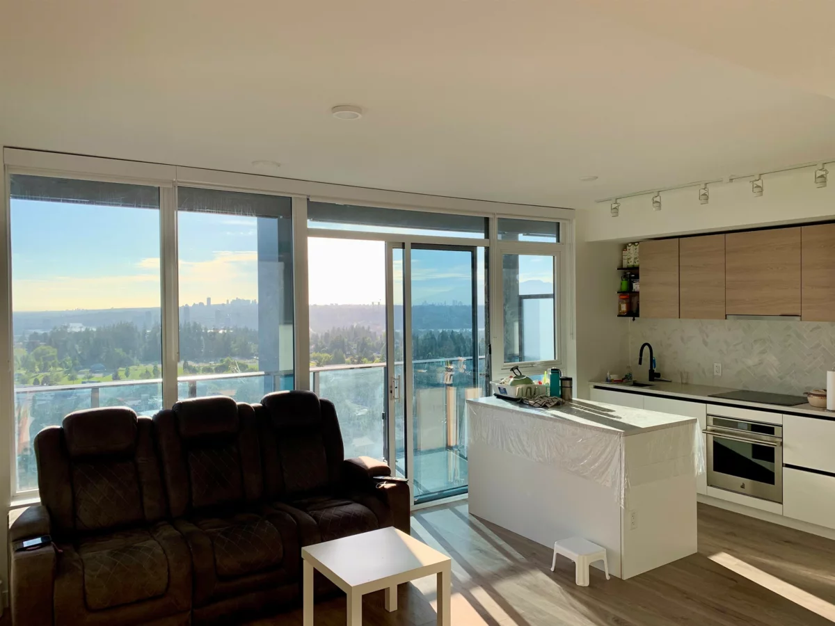 Exterior Front Photo of 2910 10448 University Drive, Surrey, BC