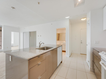 1105 4808 Hazel Street, Burnaby, BC, Burnaby — Apartment/Condo for sale