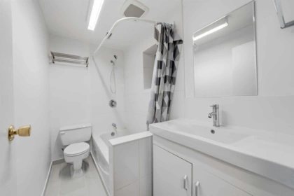 Mudroom Photo of 22970 Storey Avenue, Maple Ridge, BC