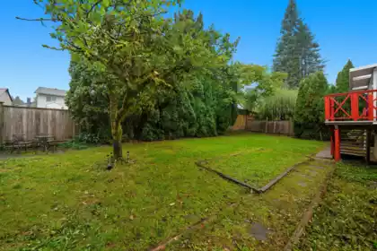 Outdoor Kitchen Photo of 22970 Storey Avenue, Maple Ridge, BC