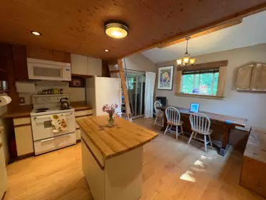 660 Andy's Bay Road, Gambier Island, BC, Gambier Island — Recreational for sale