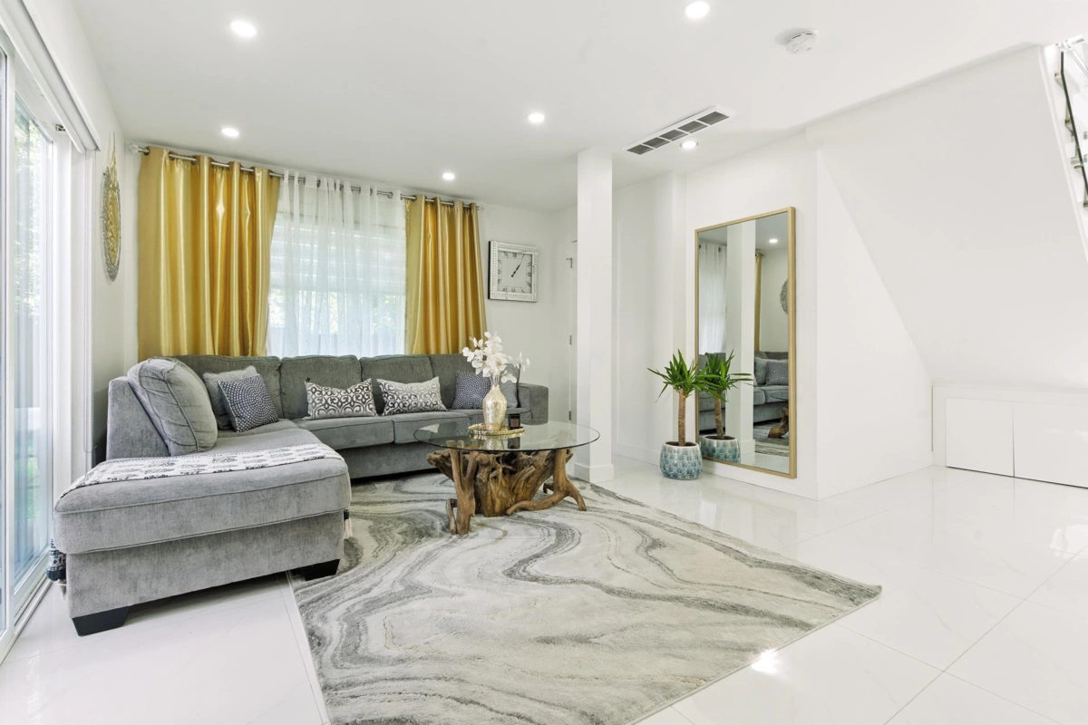 Dining Area Photo of 1221 Halifax Avenue, Port Coquitlam, BC