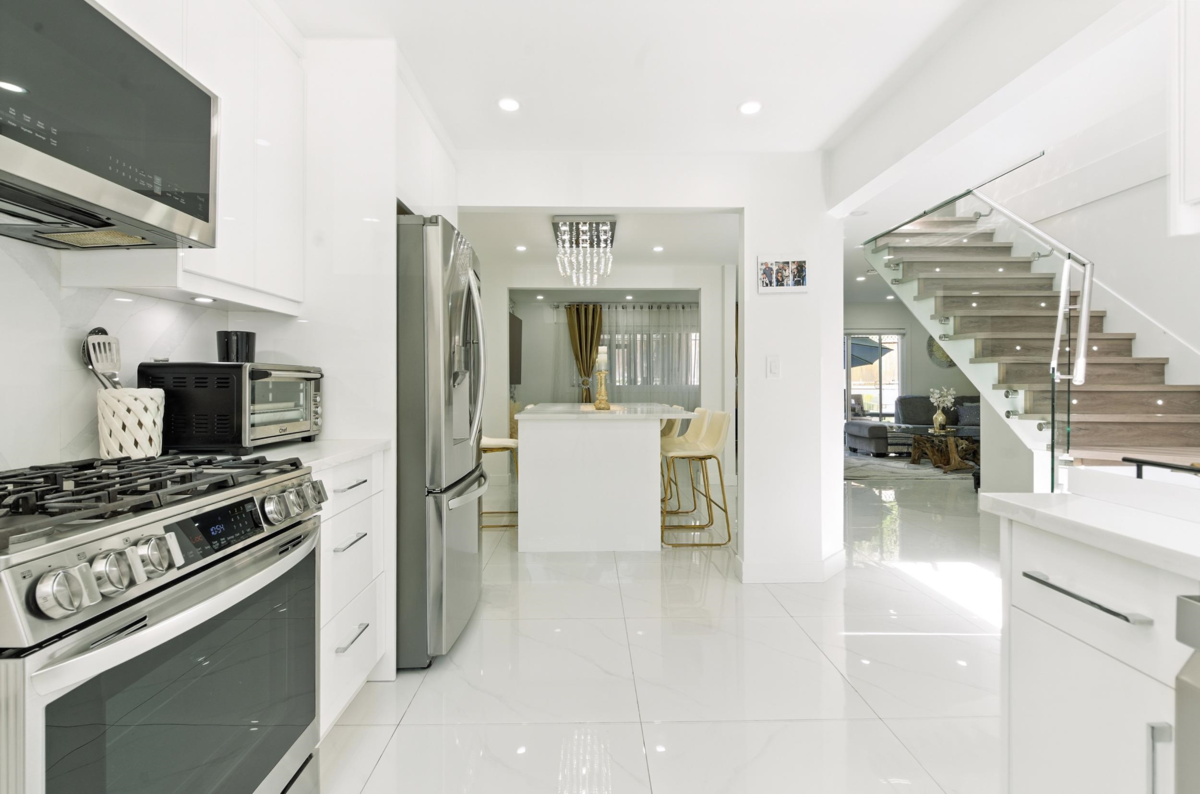 Walk-In Closet Photo of 1221 Halifax Avenue, Port Coquitlam, BC