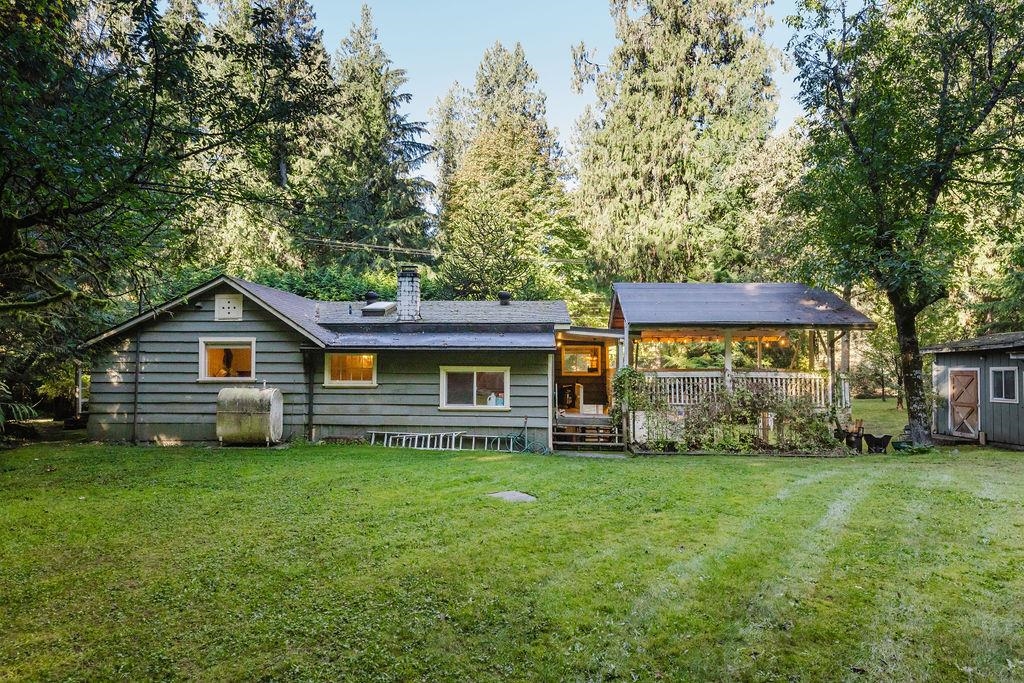 Garage Interior Photo of 6252 Sechelt Inlet Road, Sechelt, BC