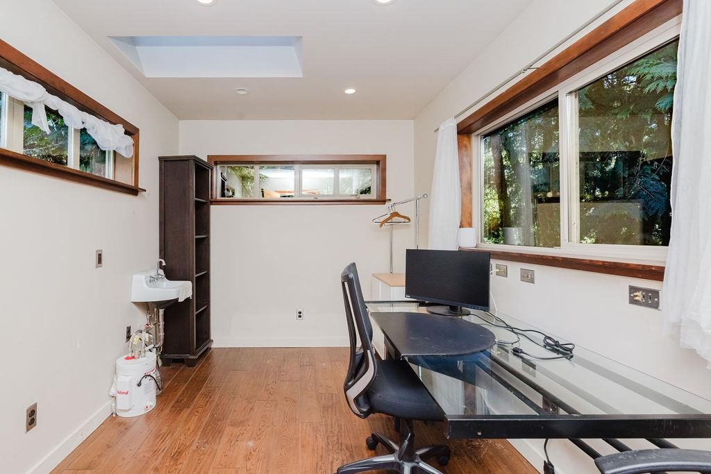 Hallway Photo of 6252 Sechelt Inlet Road, Sechelt, BC