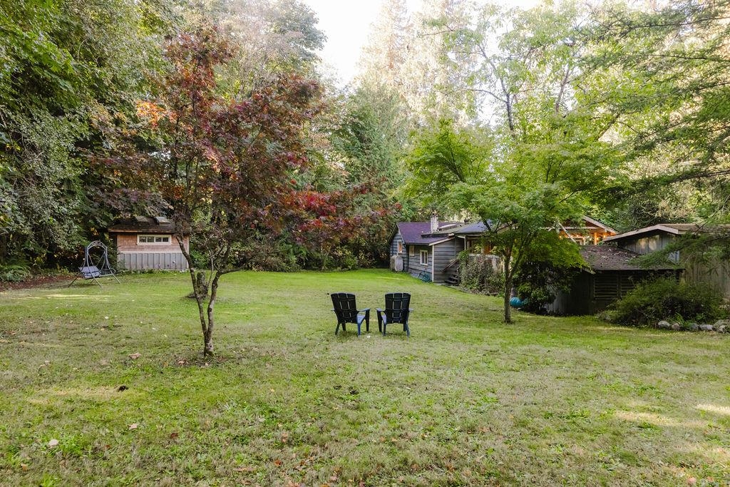 Outdoor Kitchen Photo of 6252 Sechelt Inlet Road, Sechelt, BC