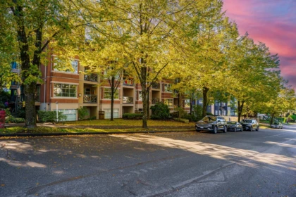 410 2388 Triumph Street, Vancouver, BC, Vancouver — Apartment/Condo for sale
