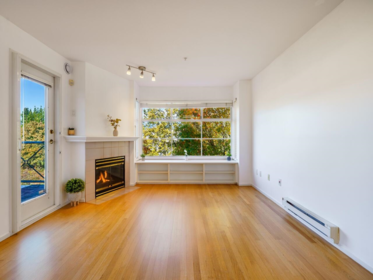 410 2388 Triumph Street, Vancouver, BC, Vancouver — Apartment/Condo for sale