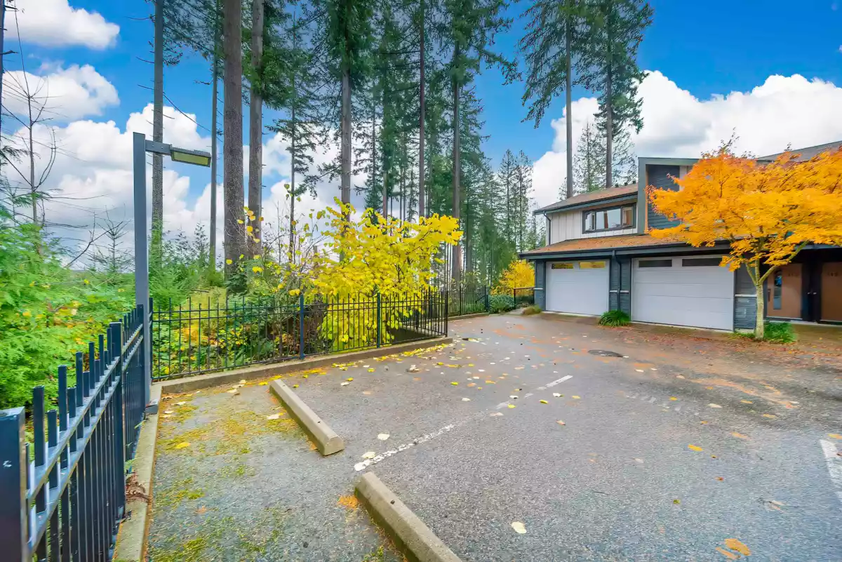Dining Area Photo of 114 3525 Chandler Street, Coquitlam, BC