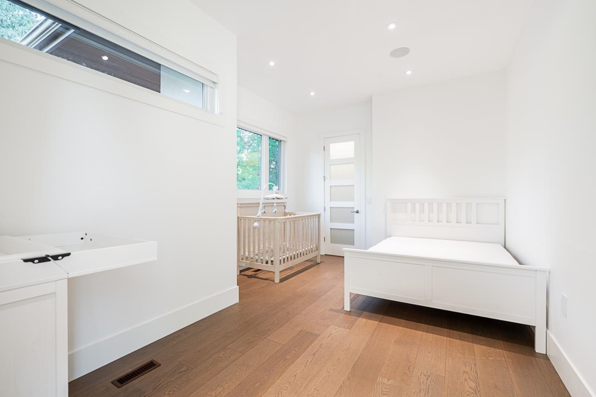 Front Yard Photo of 2162 124 Street, Surrey, BC