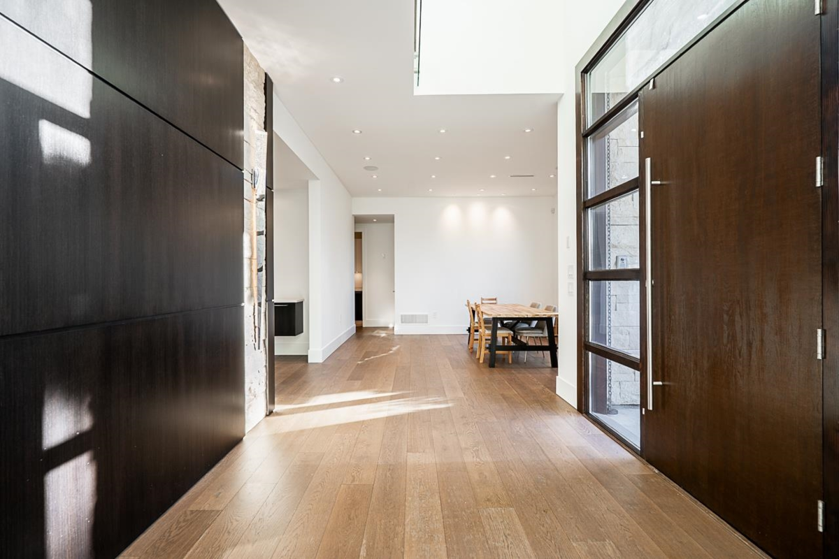 Living Room Photo of 2162 124 Street, Surrey, BC