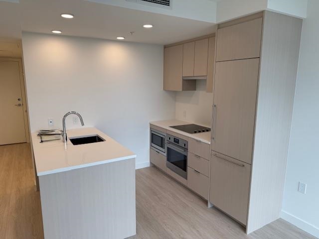 Family Room Photo of 703 13675 107a Avenue, Surrey, BC