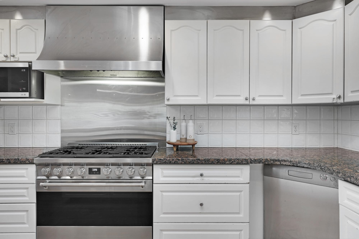 Bedroom 2 Photo of 3737 Yale Street, Burnaby, BC