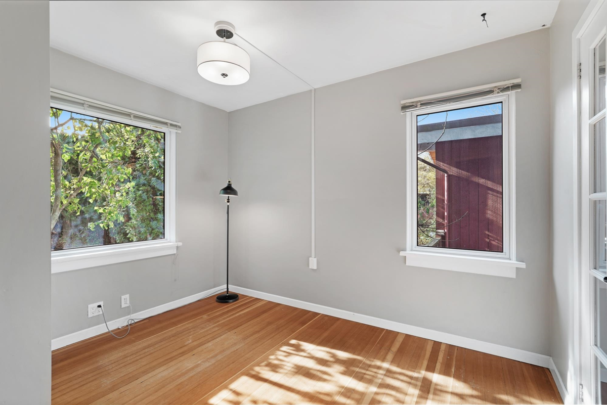 Loft / Bonus Room Photo of 3737 Yale Street, Burnaby, BC
