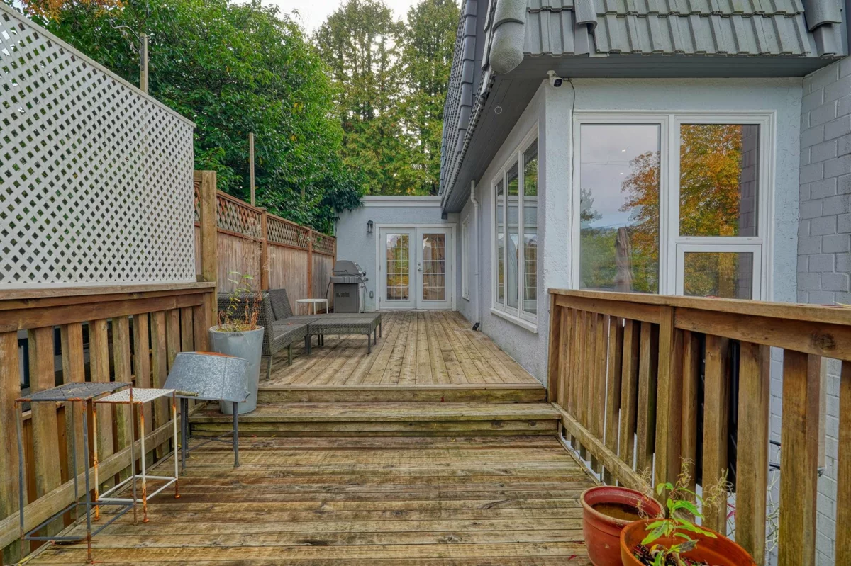 Swimming Pool Photo of 3737 Yale Street, Burnaby, BC