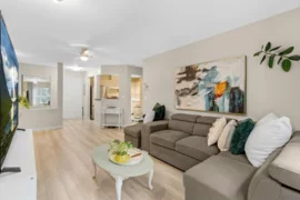 207 10186 155 Street, Surrey, BC