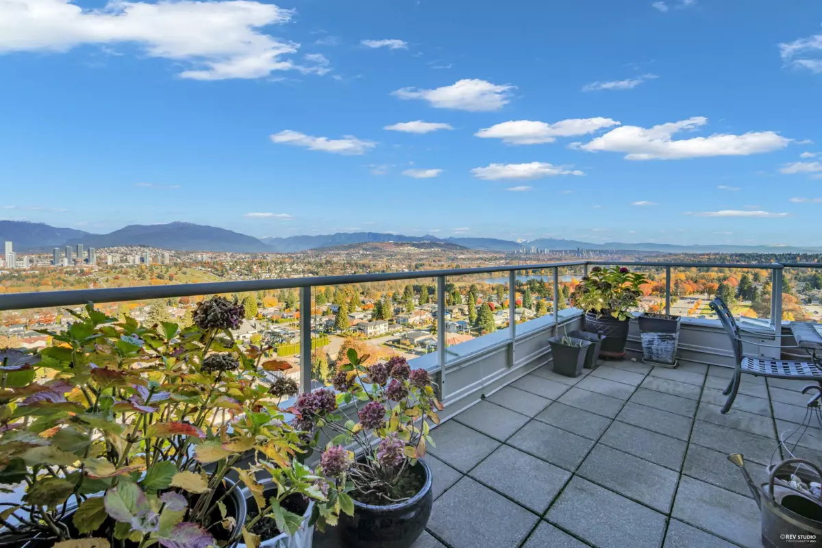 Bedroom 2 Photo of 1807 6070 Mcmurray Avenue, Burnaby, BC