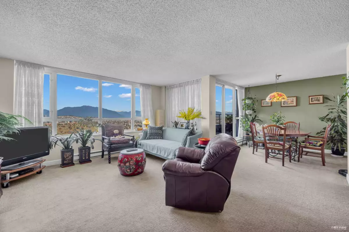 Kitchen Photo of 1807 6070 Mcmurray Avenue, Burnaby, BC