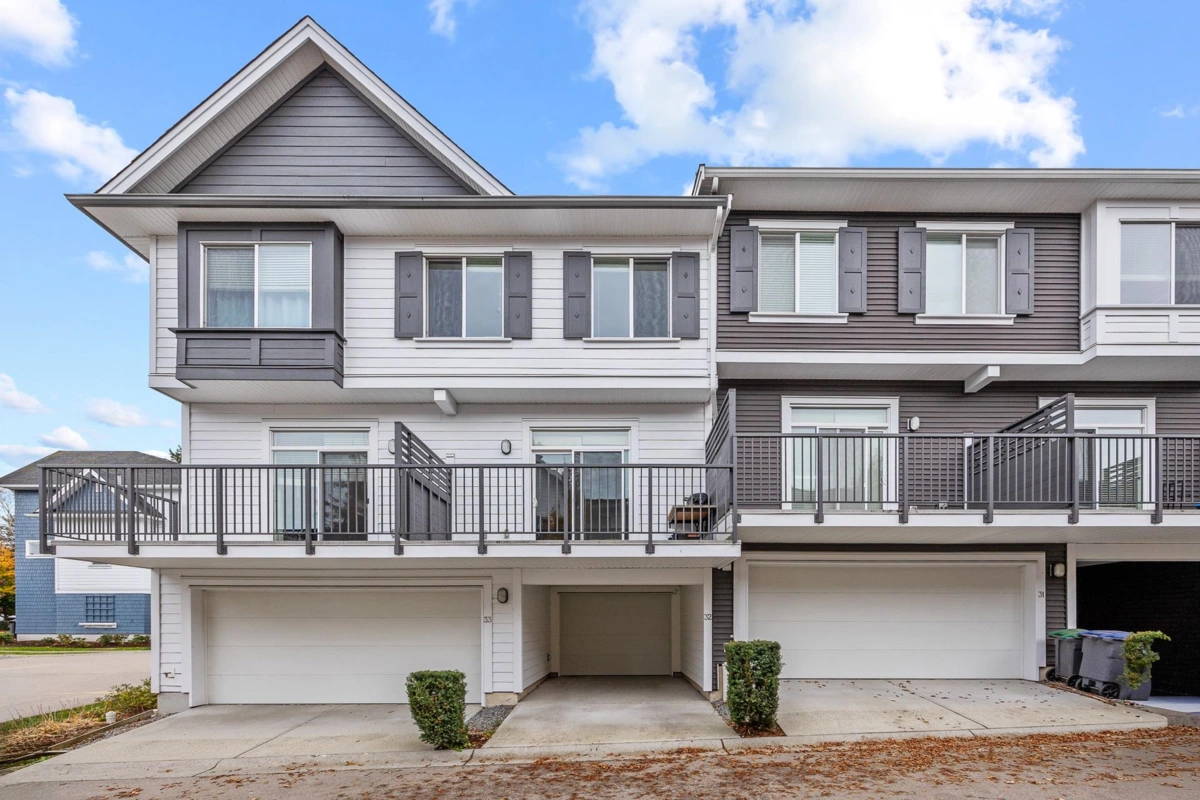 Front Yard Photo of 32 15268 28 Avenue, Surrey, BC