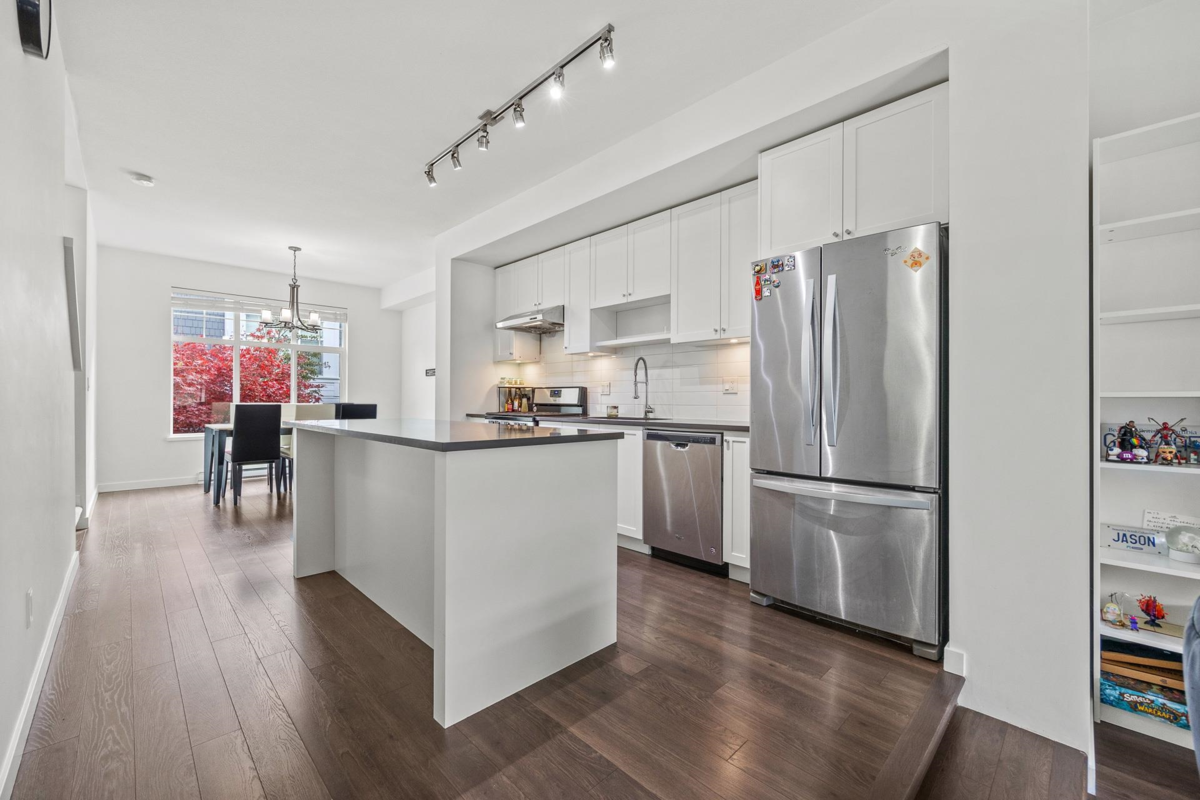 Kitchen Island Photo of 32 15268 28 Avenue, Surrey, BC