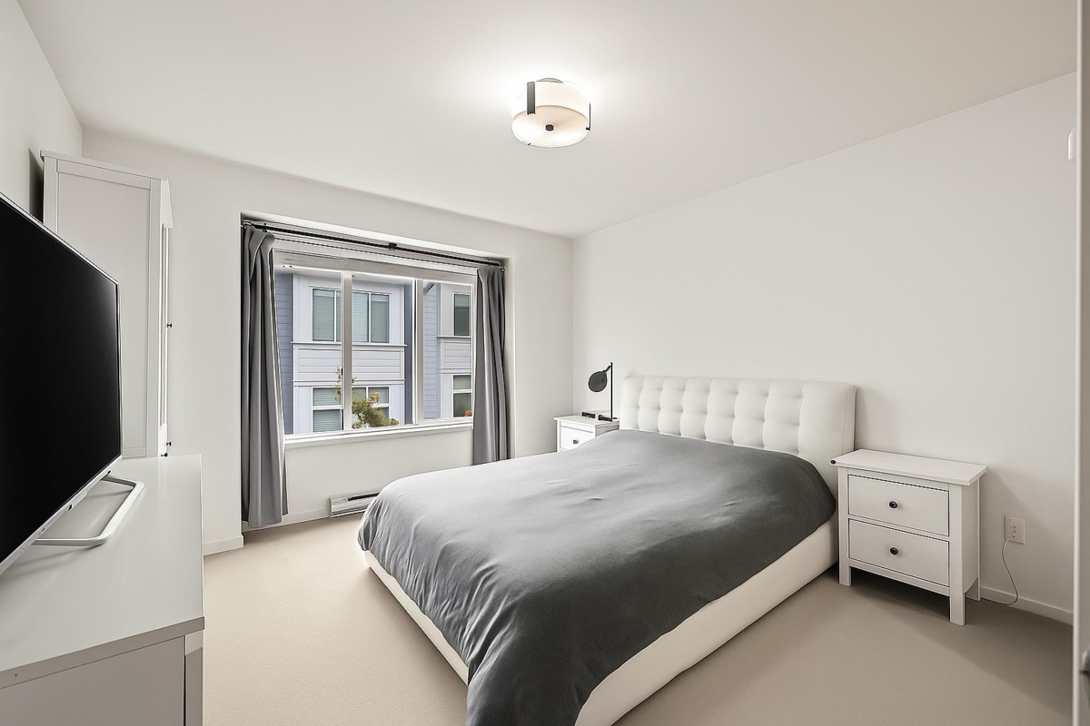 Powder Room Photo of 32 15268 28 Avenue, Surrey, BC