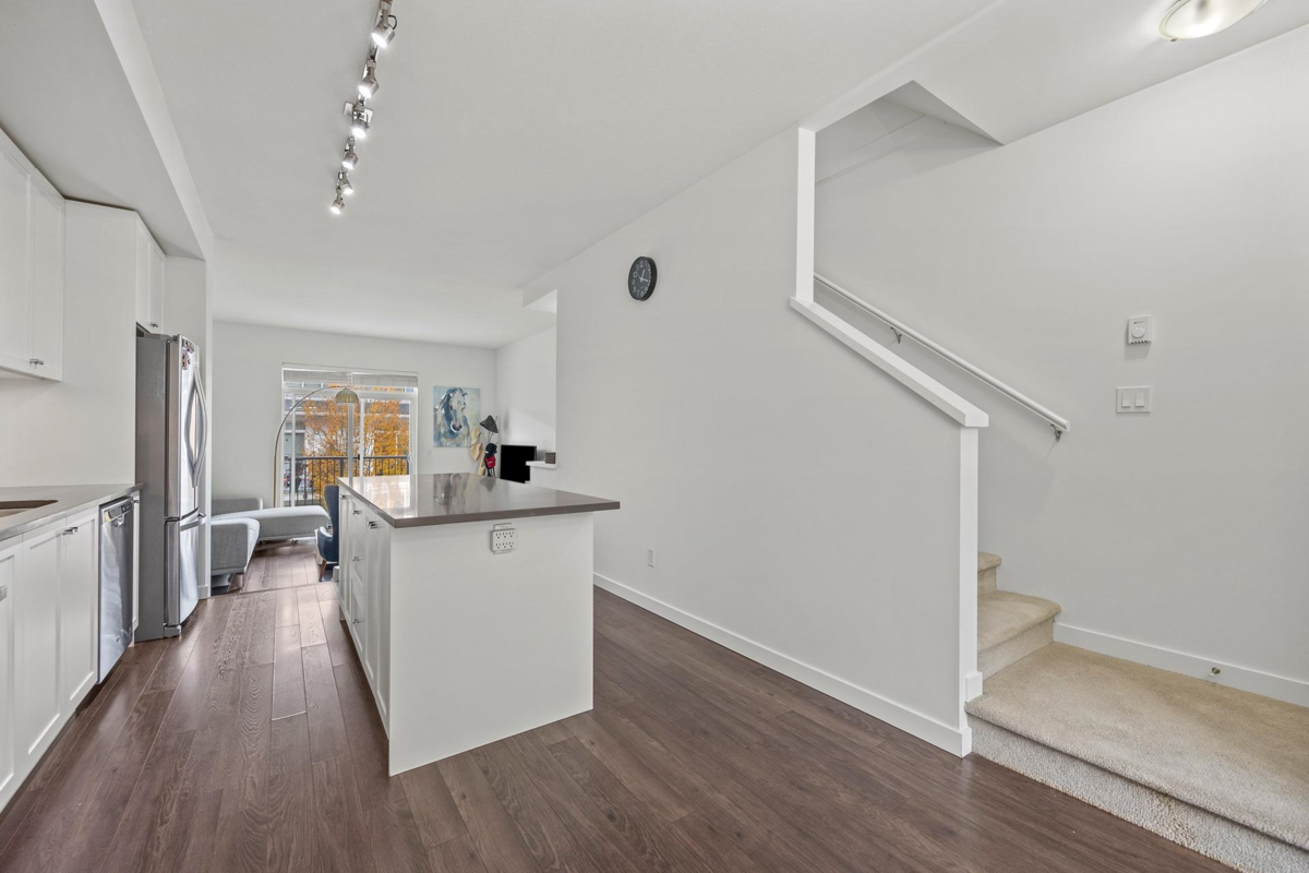 Primary Bathroom Photo of 32 15268 28 Avenue, Surrey, BC