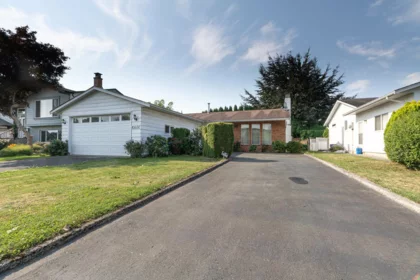 45272 Lenora Crescent, Chilliwack, BC, Chilliwack — Single Family Residence for sale