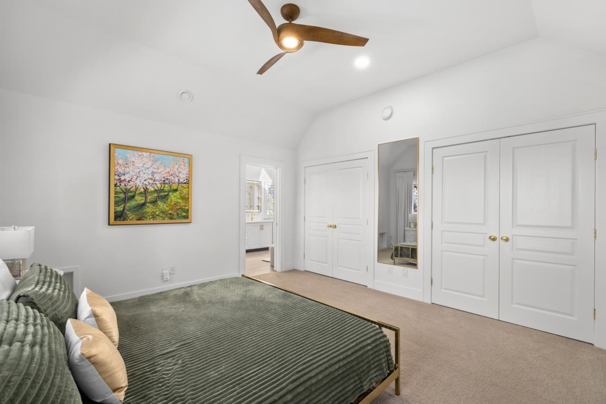 Basement Recreation Room Photo of 2676 Mcbride Avenue, Surrey, BC