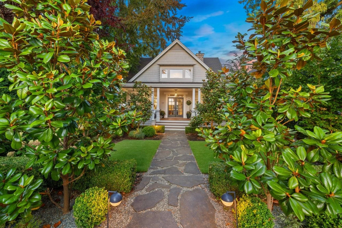 Community Amenities Photo (Clubhouse) of 2676 Mcbride Avenue, Surrey, BC