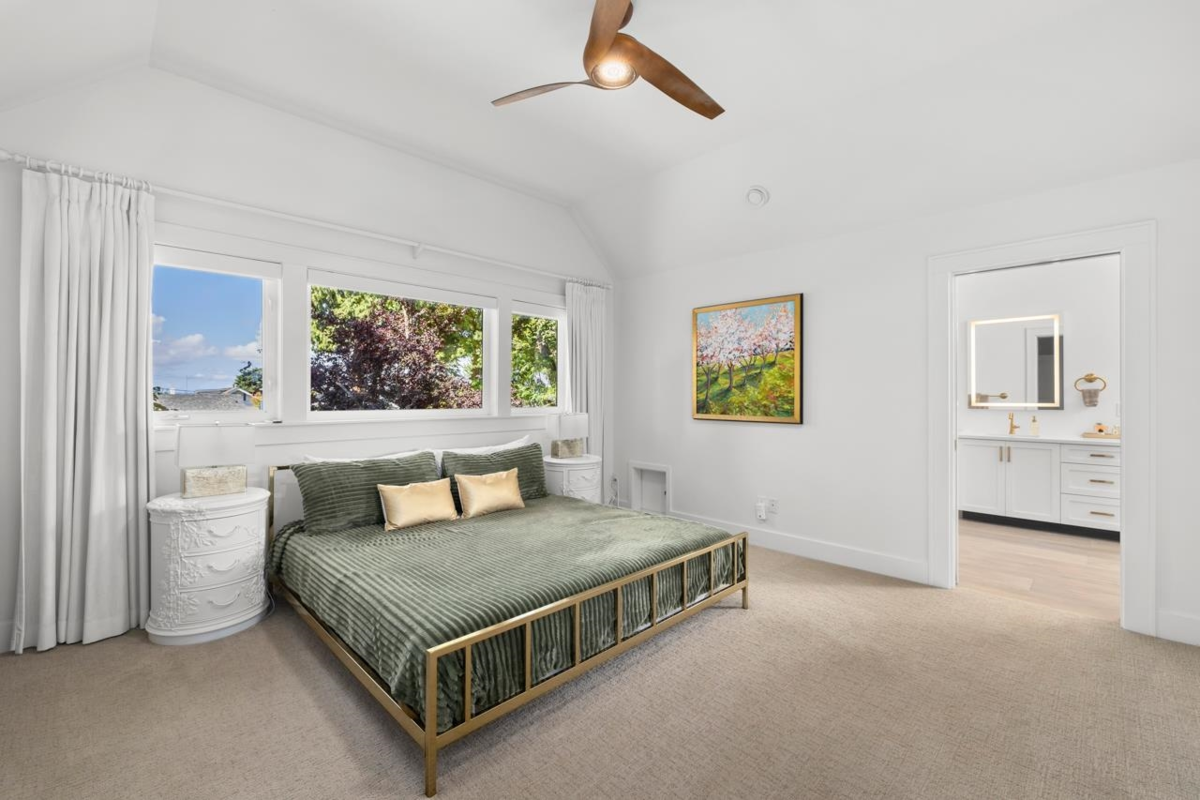 Loft / Bonus Room Photo of 2676 Mcbride Avenue, Surrey, BC