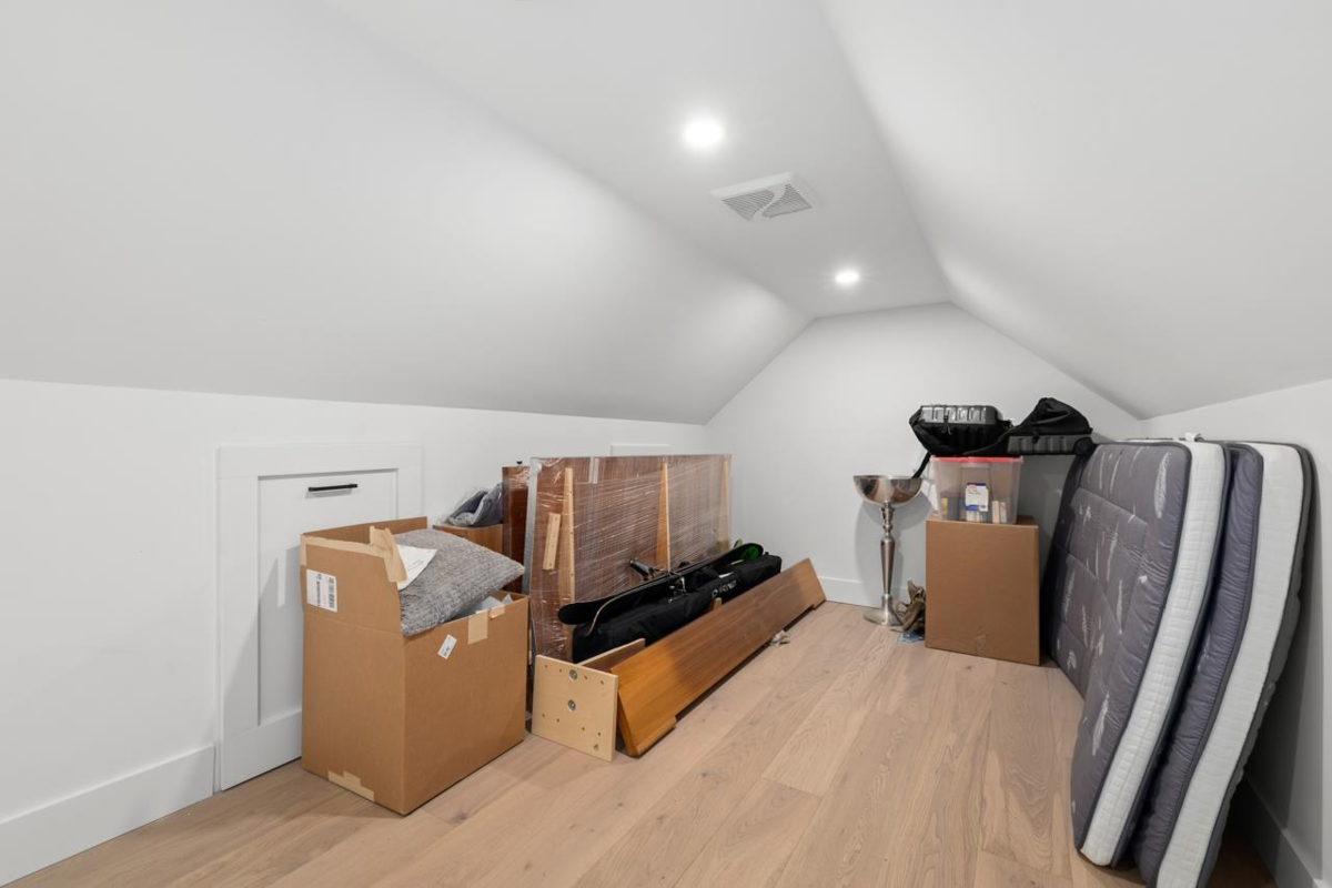 Outdoor Deck Photo of 2676 Mcbride Avenue, Surrey, BC