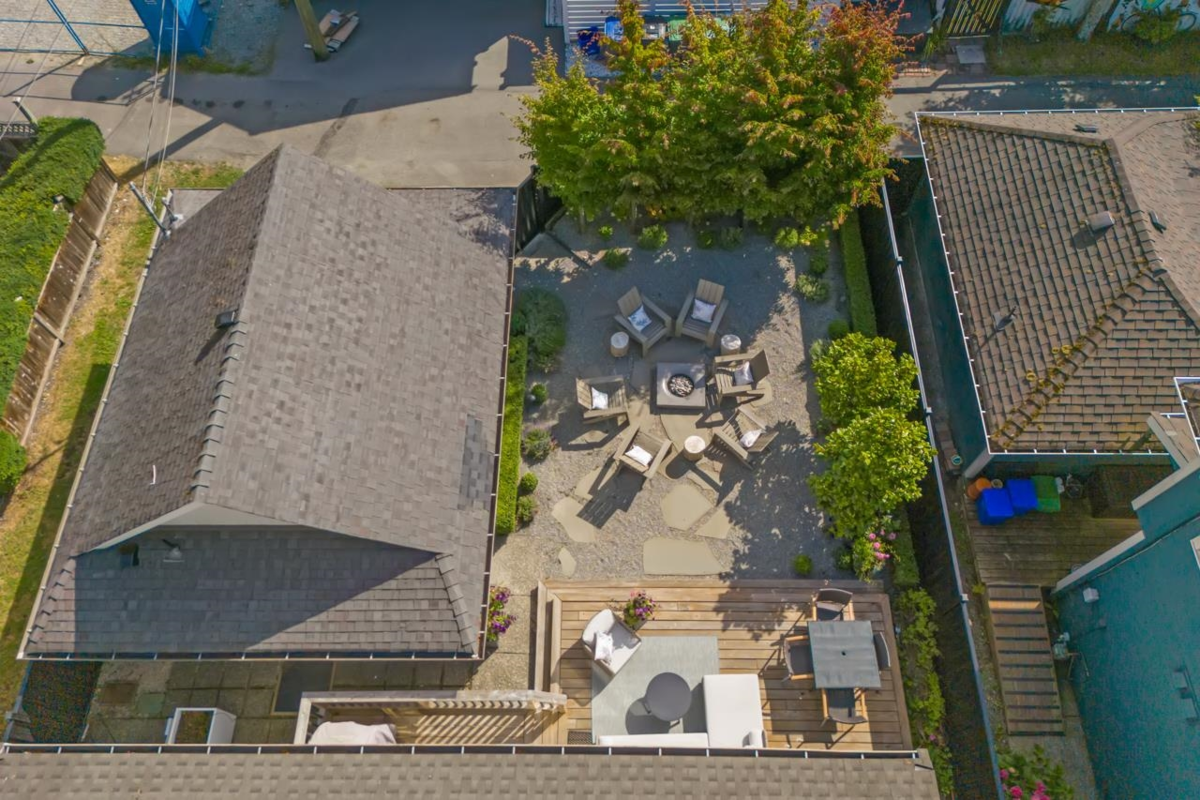 Outdoor Kitchen Photo of 2676 Mcbride Avenue, Surrey, BC