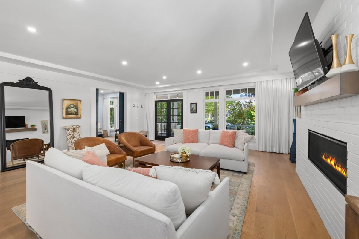 Primary Bathroom Photo of 2676 Mcbride Avenue, Surrey, BC
