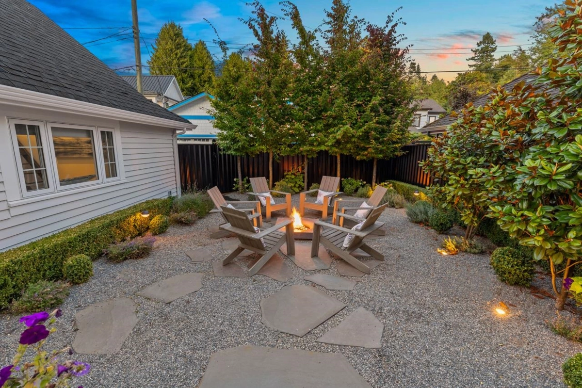 Swimming Pool Photo of 2676 Mcbride Avenue, Surrey, BC