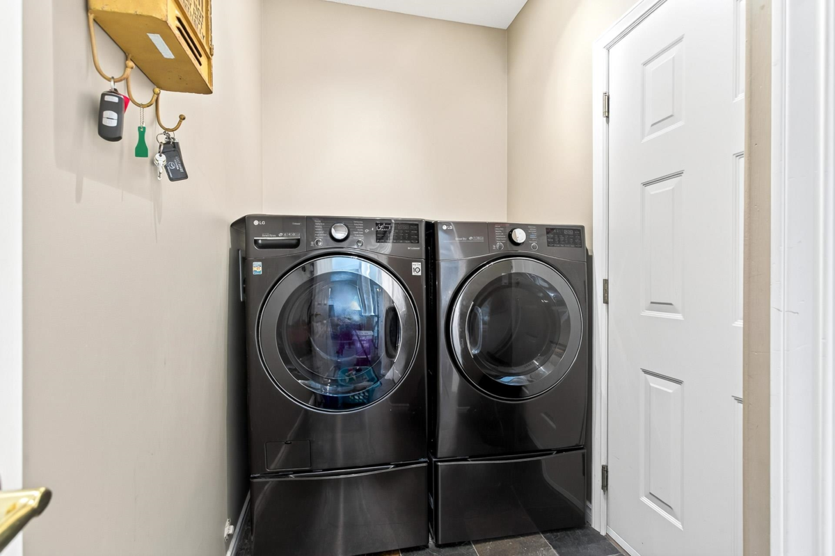 Basement Recreation Room Photo of 112 678 Citadel Drive, Port Coquitlam, BC