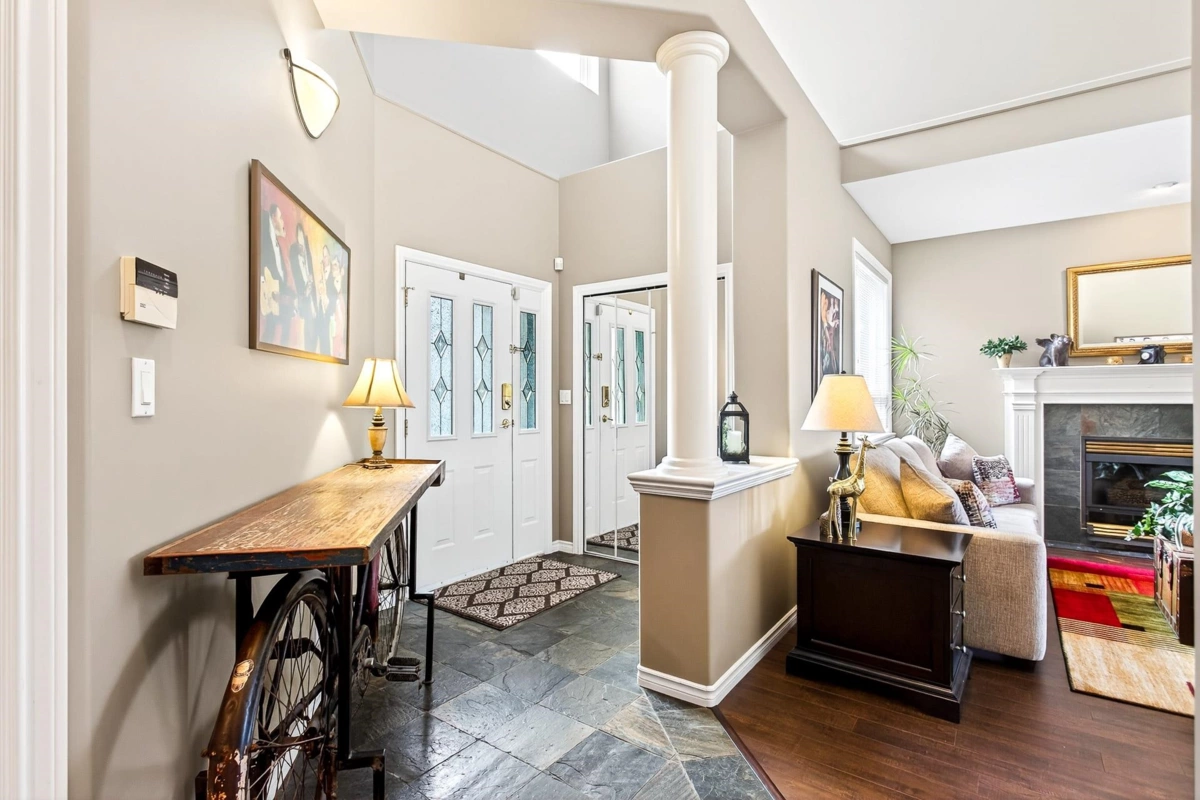 Family Room Photo of 112 678 Citadel Drive, Port Coquitlam, BC