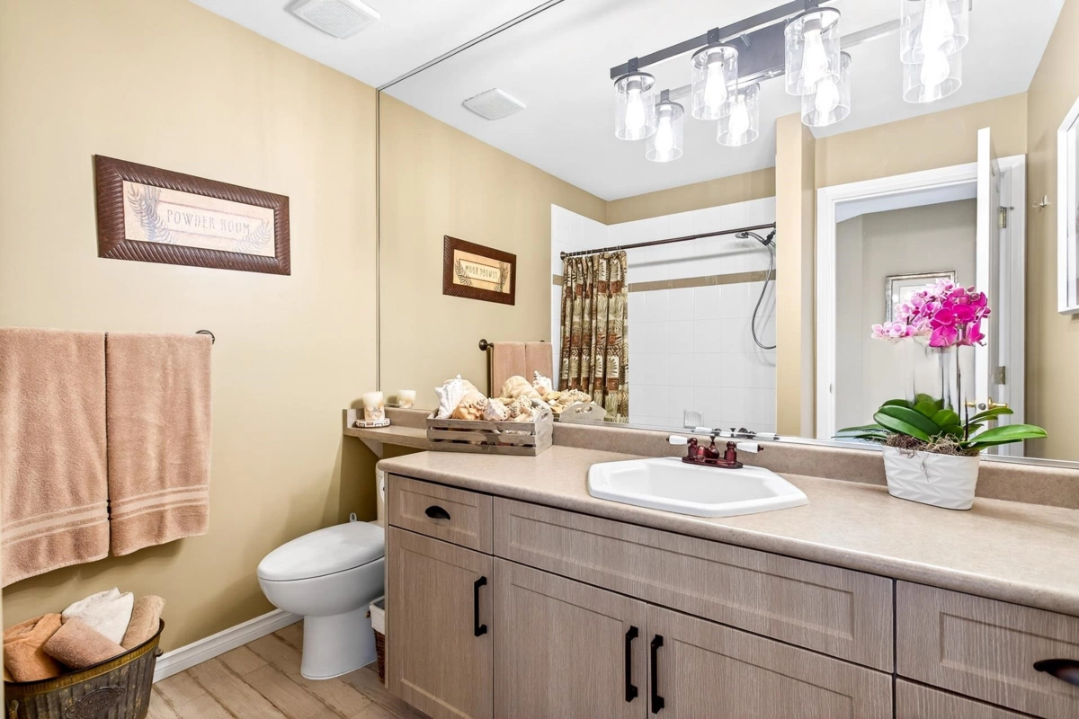 Front Yard Photo of 112 678 Citadel Drive, Port Coquitlam, BC