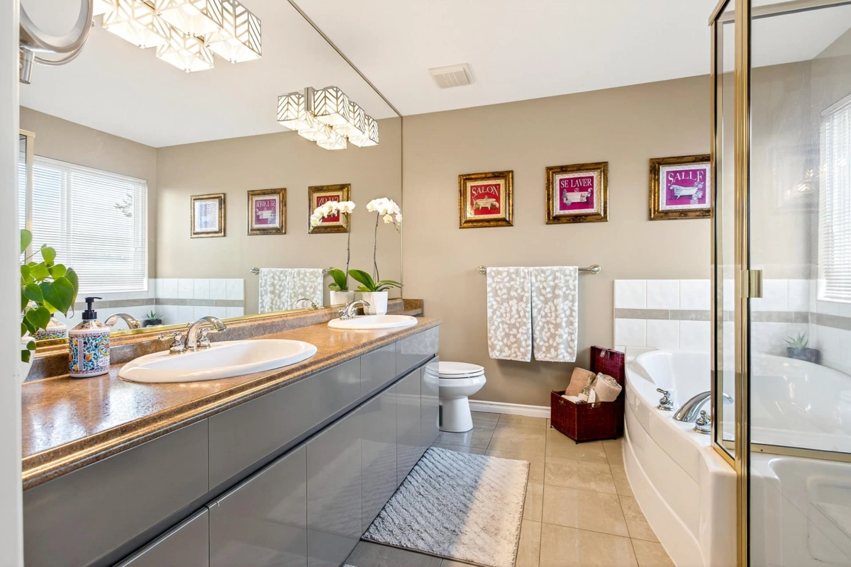 Garage Interior Photo of 112 678 Citadel Drive, Port Coquitlam, BC