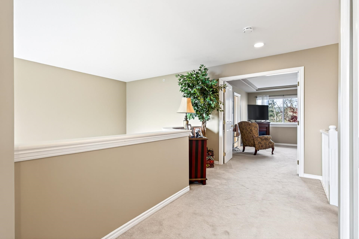 Mudroom Photo of 112 678 Citadel Drive, Port Coquitlam, BC