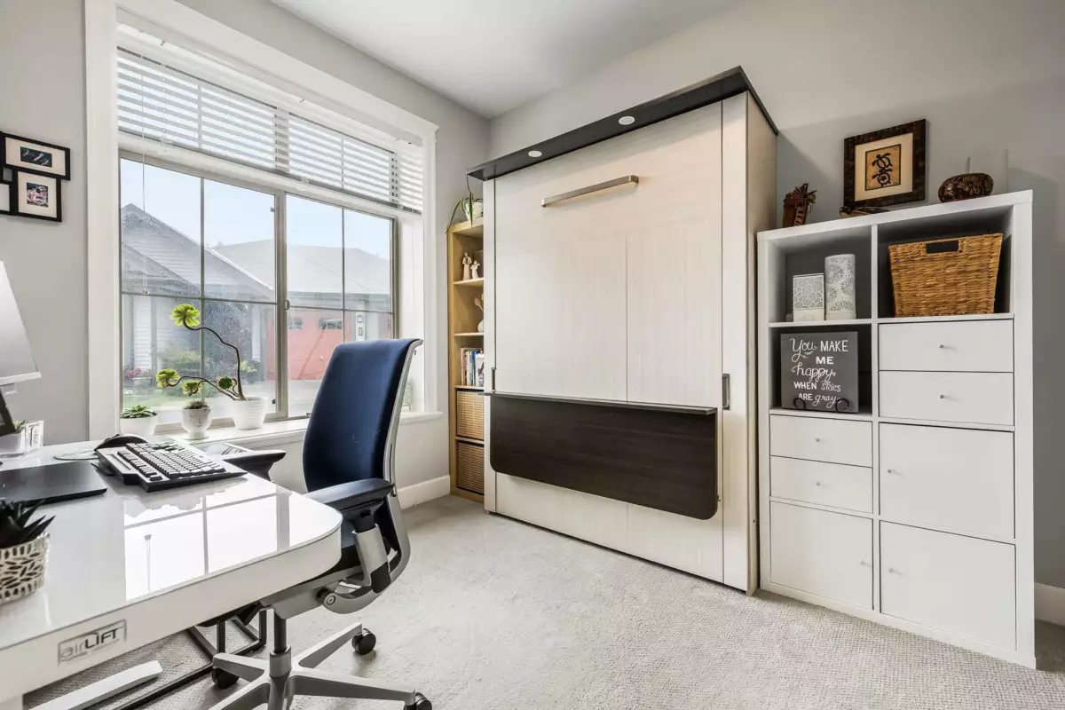 Entry Foyer Photo of 58 45900 South Sumas Road, Chilliwack, BC
